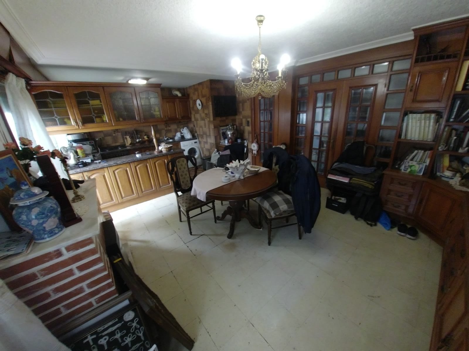 Piso antiguo en Vitoria antes del proyecto de reforma para la venta